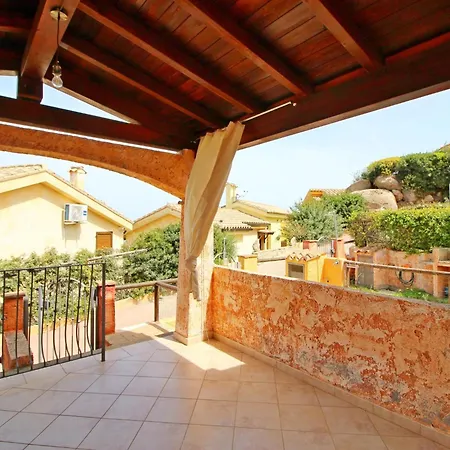Holiday home Terraced House In With Garden *